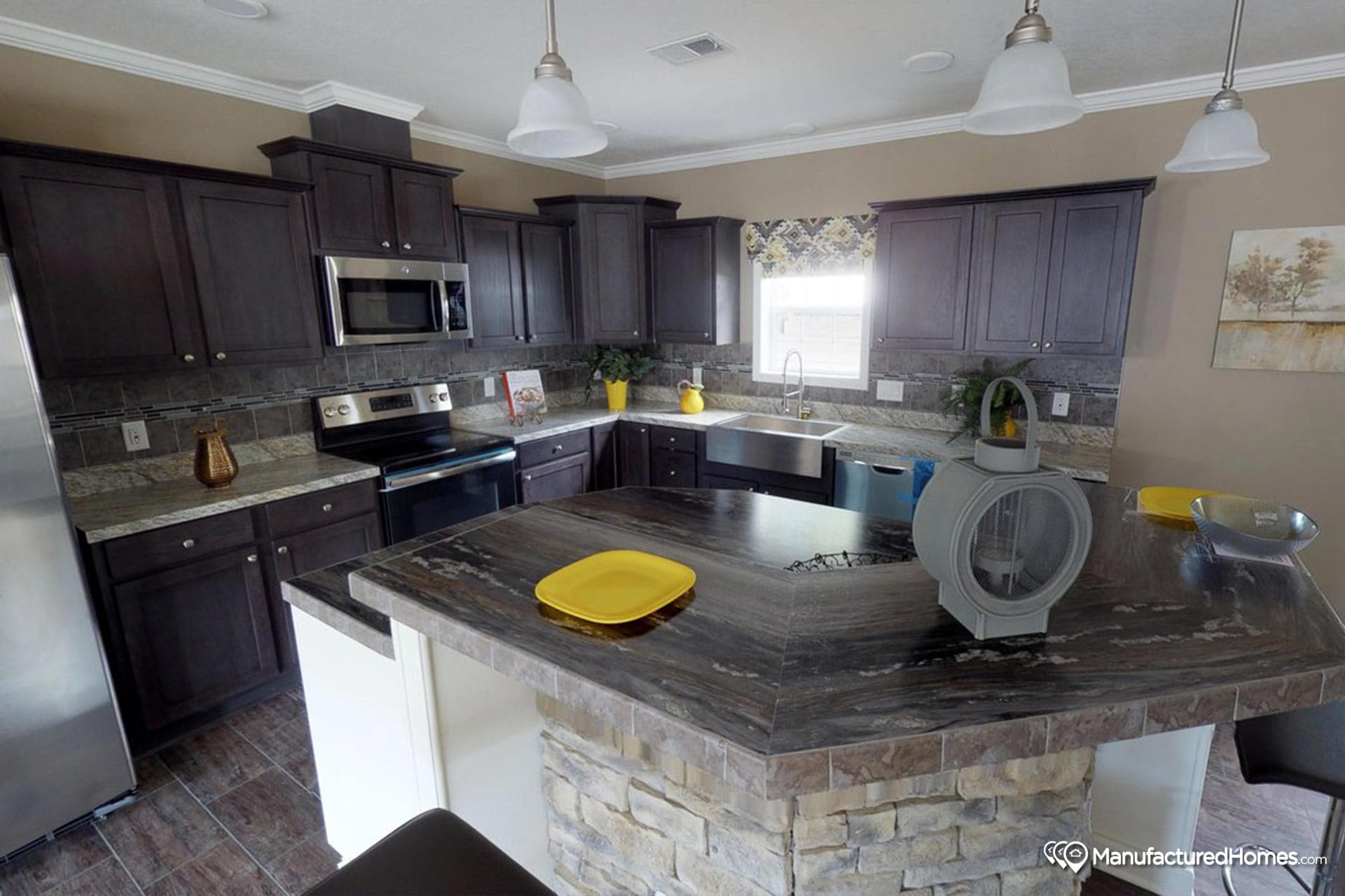 Independence kitchen home features