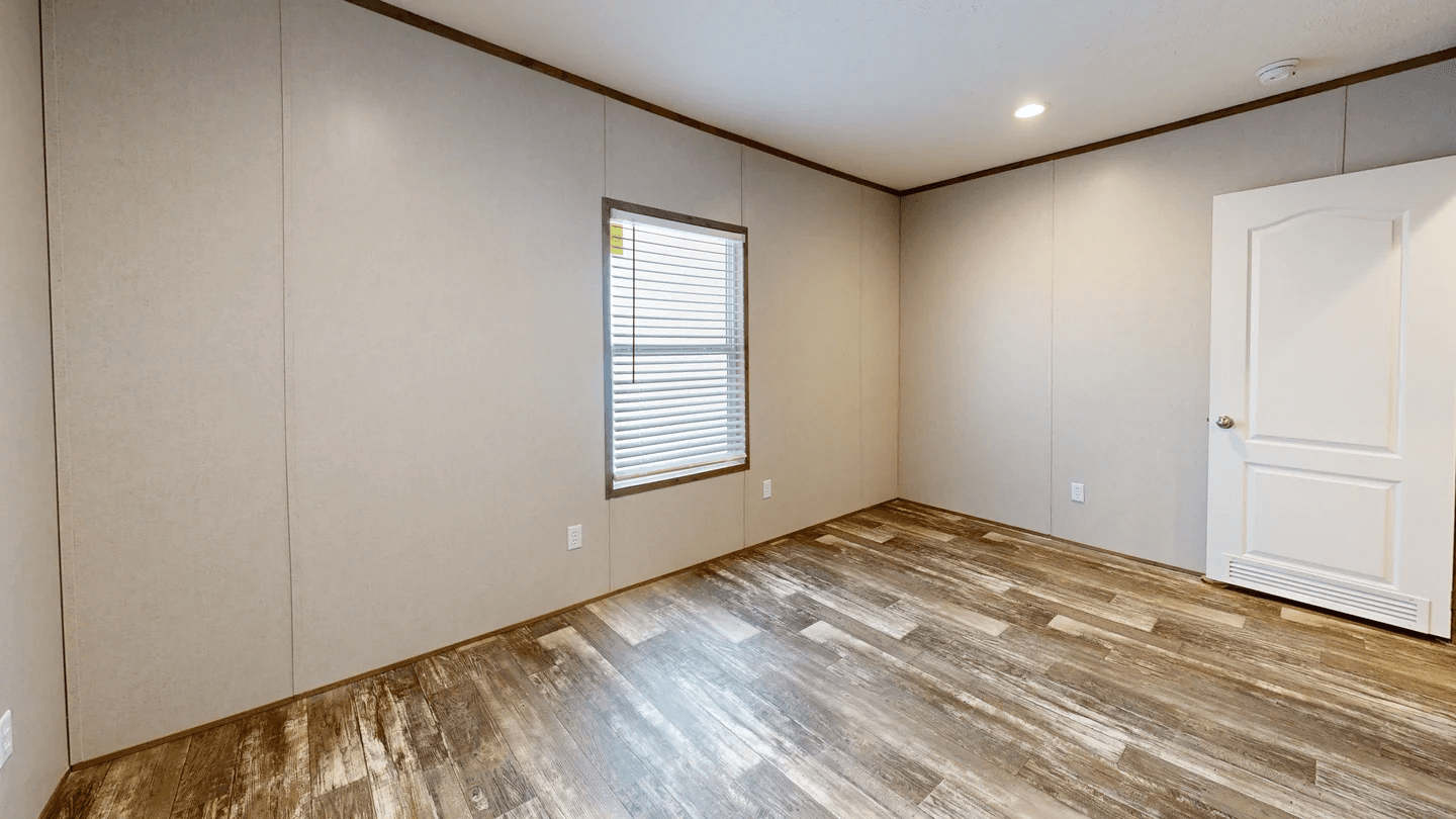 Riverhaven bedroom home features