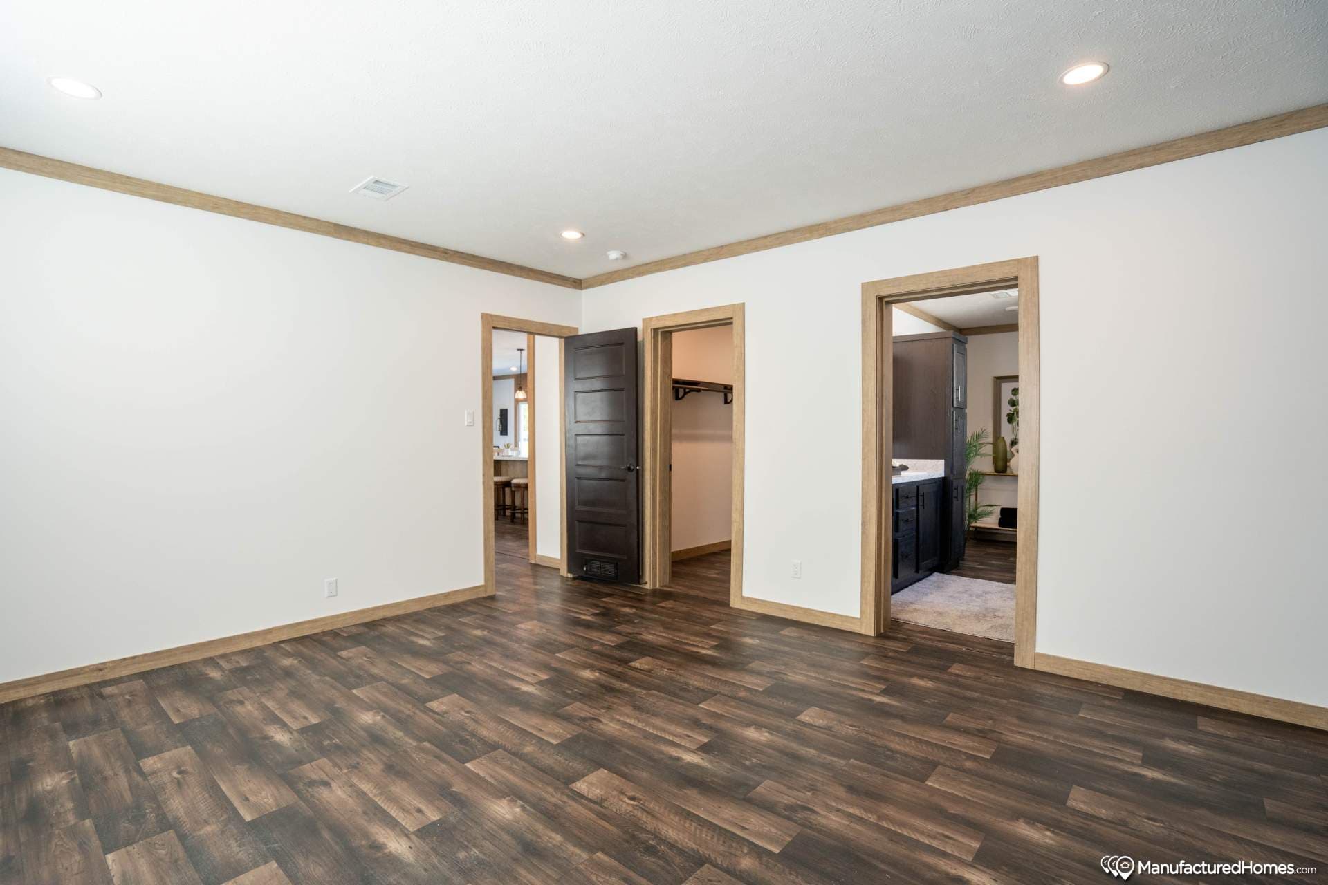 Delilah  home features
