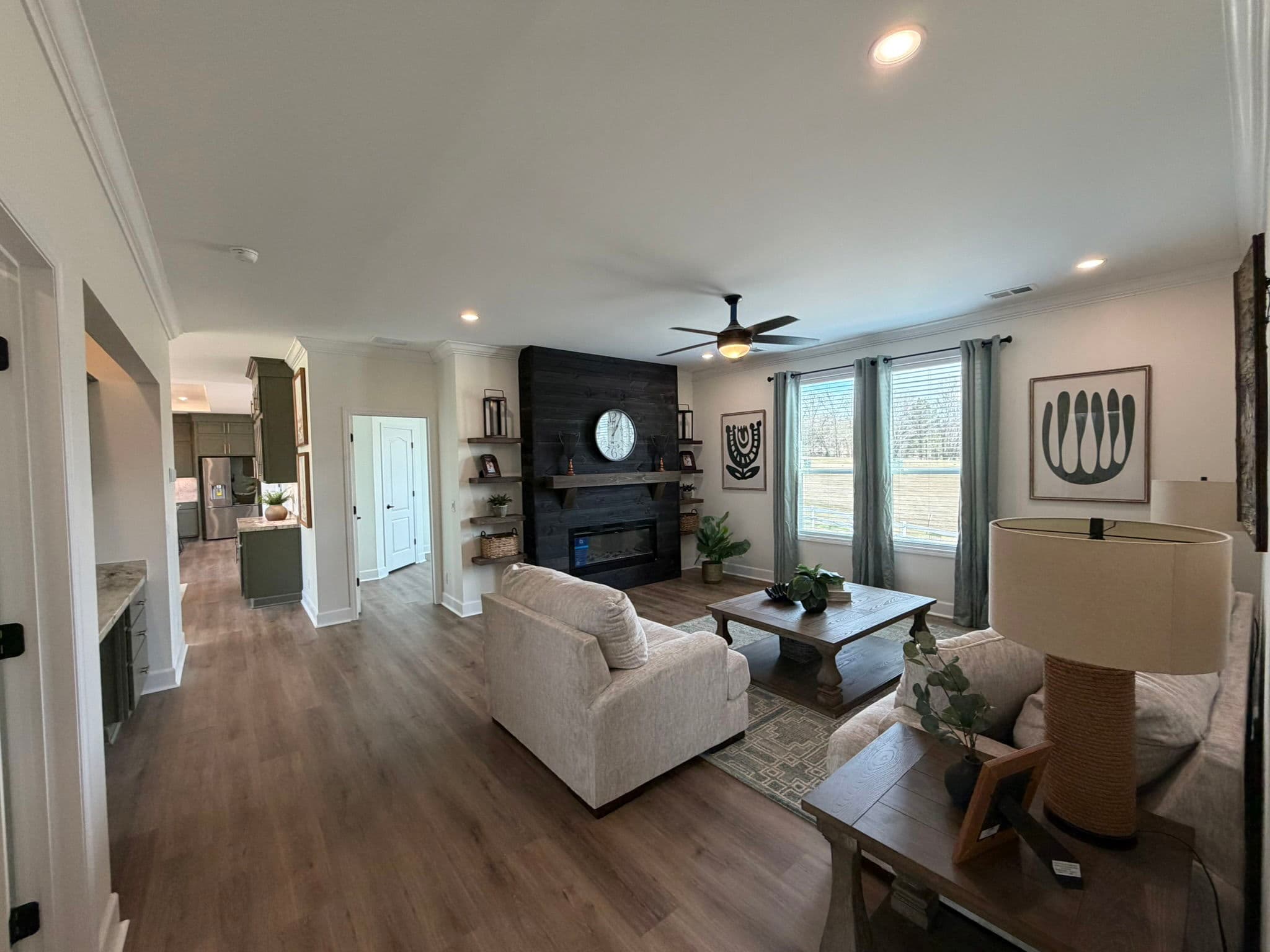 Ponderosa interior home features