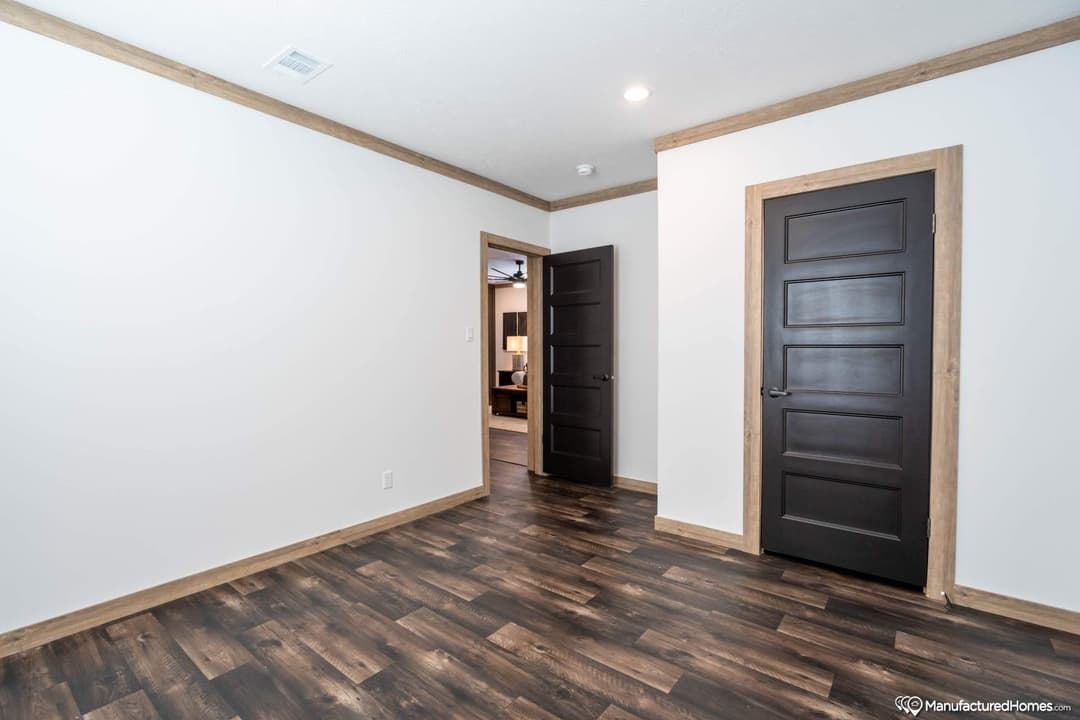 Delilah bedroom home features