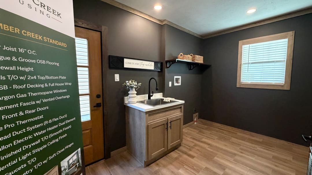 Mountain laurel (biloxi) interior home features