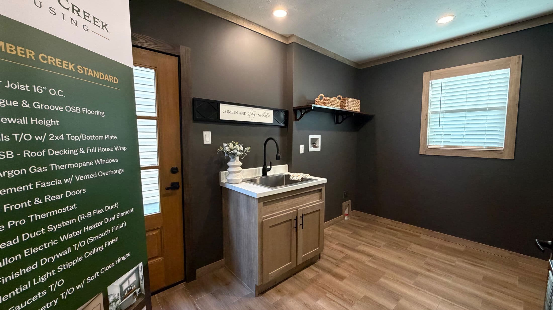 Mountain laurel (biloxi) interior home features