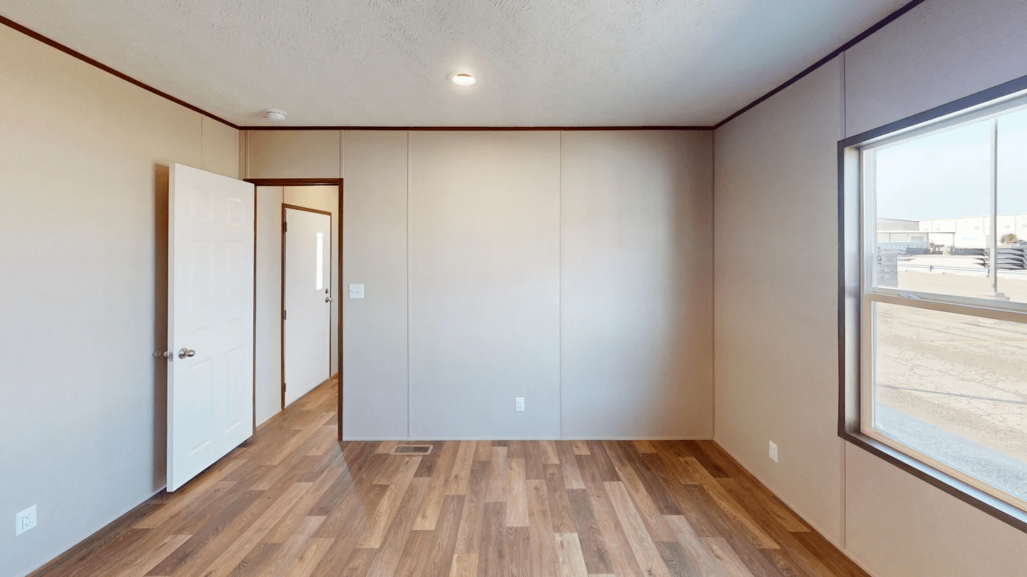 Hickory bedroom home features