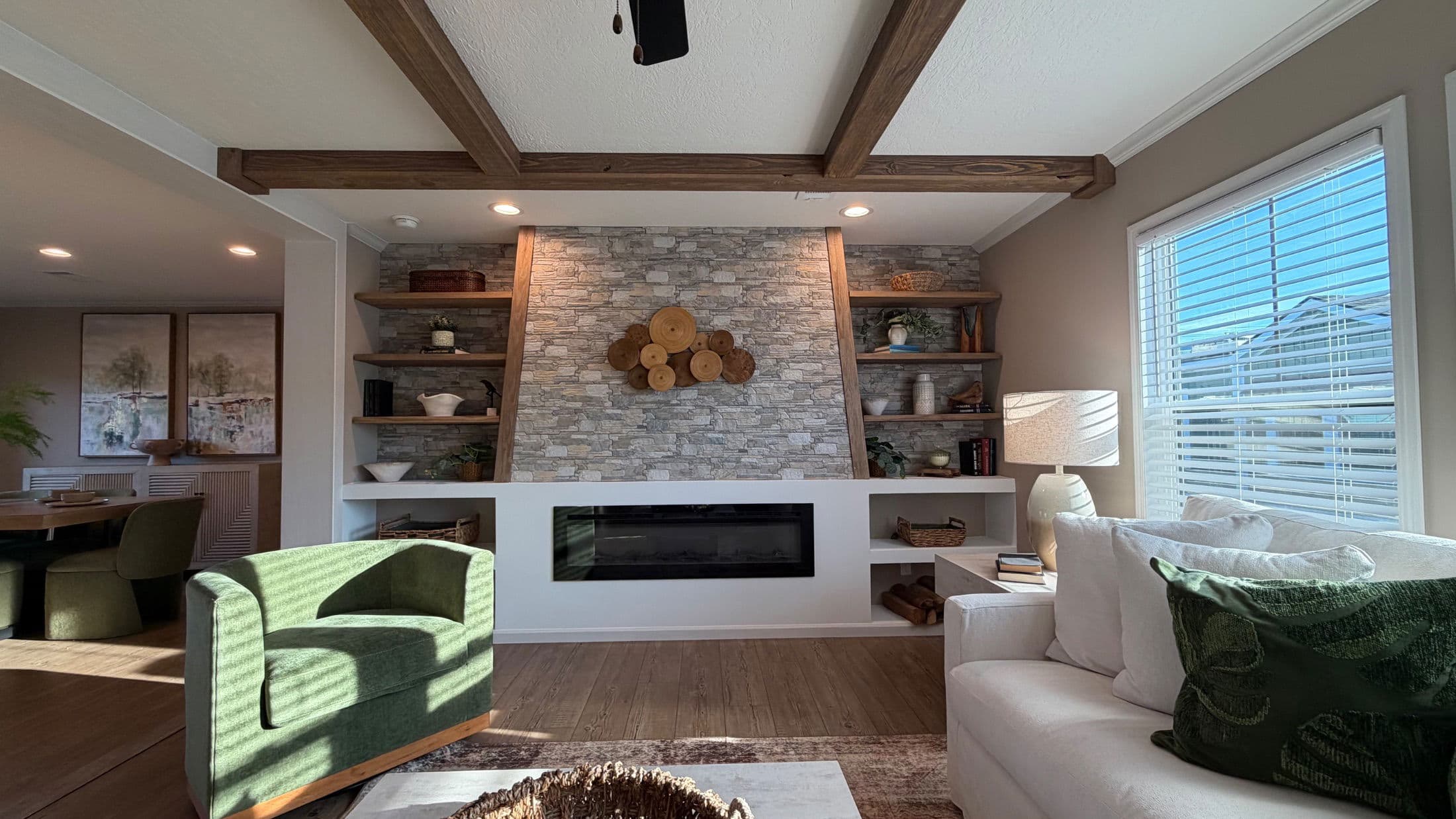 Mclemore ( biloxi) interior and hero home features