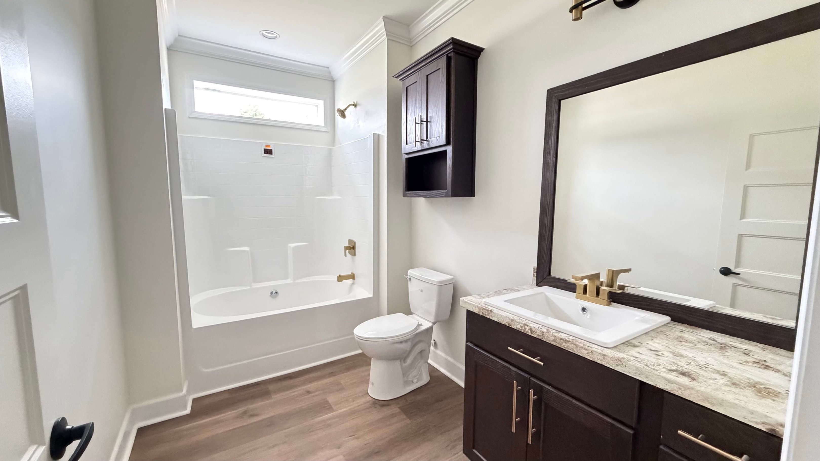 Nandina 3.0 bathroom home features