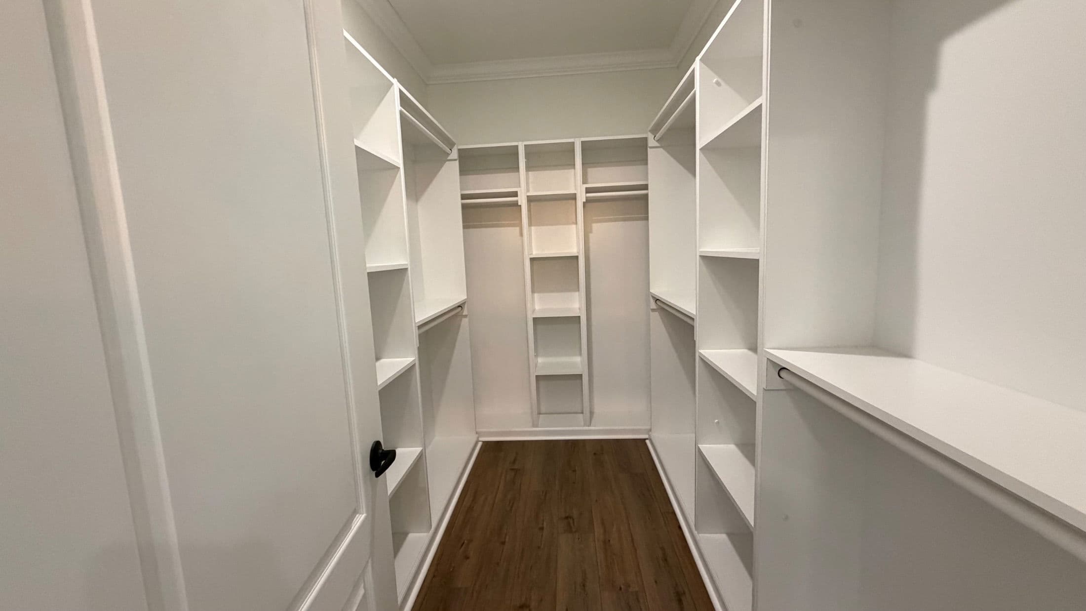 The tollison creek (biloxi) interior home features