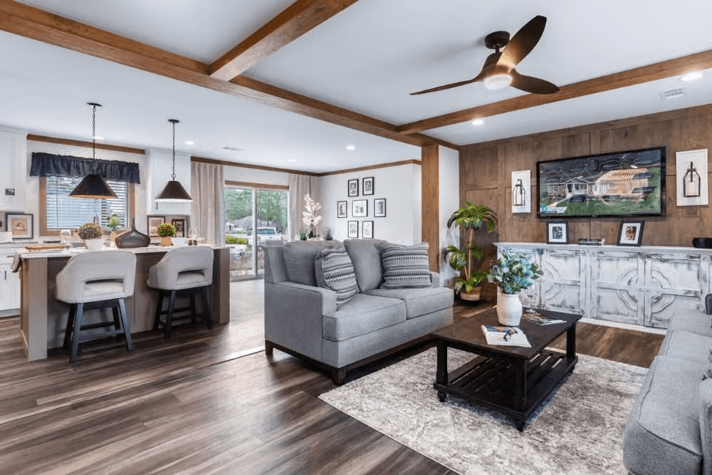 Everett interior home features