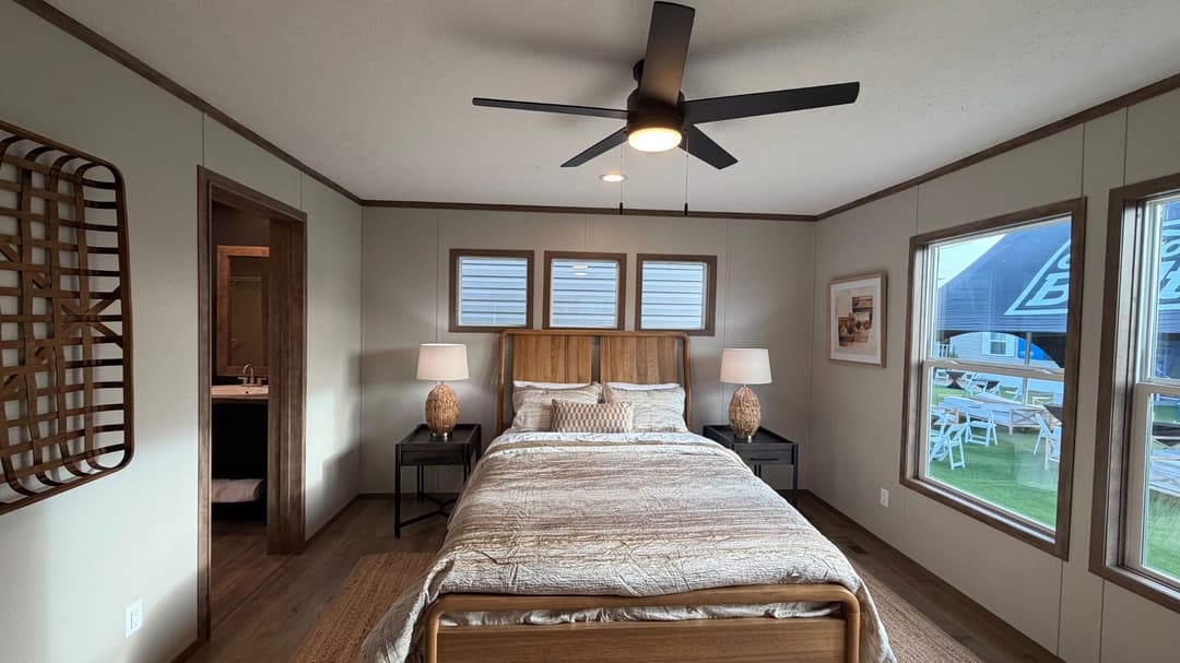 Sevier (biloxi) bedroom home features