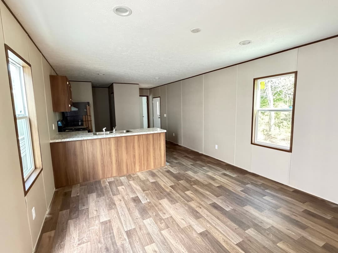 Hickory kitchen home features