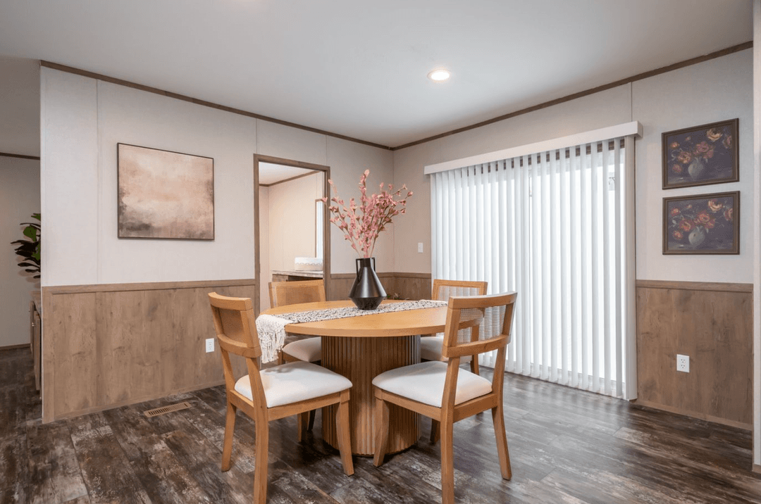 Bella vista interior home features