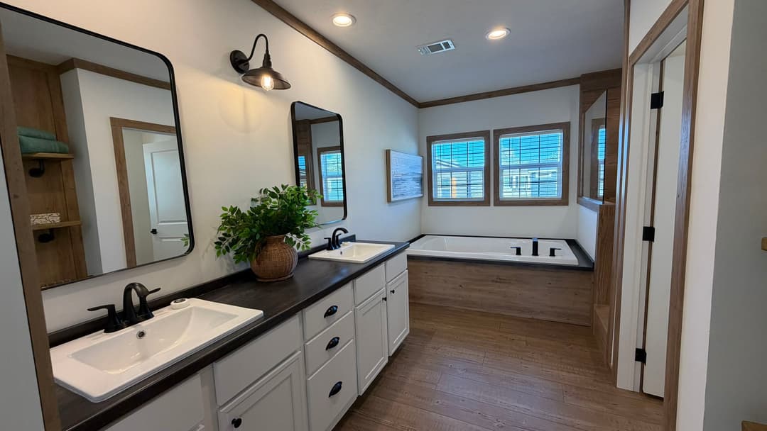 The reed (biloxi) bathroom home features