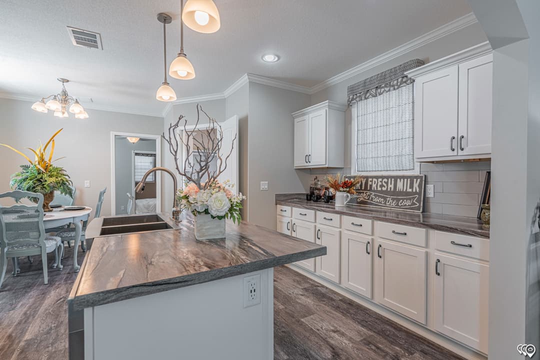 Mei kitchen home features