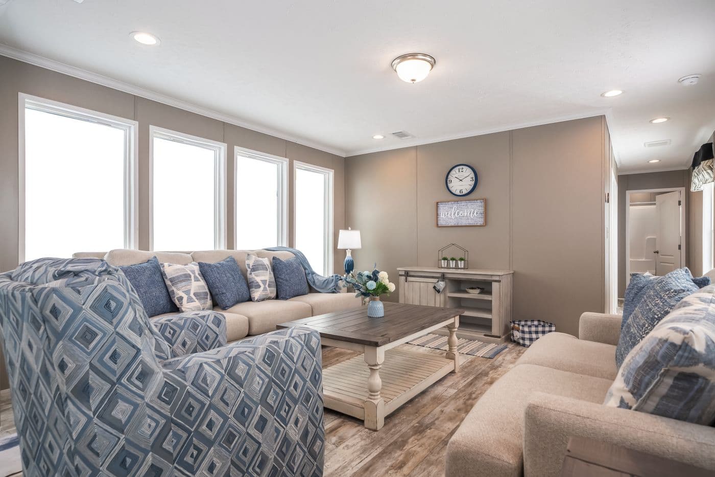 Major interior home features