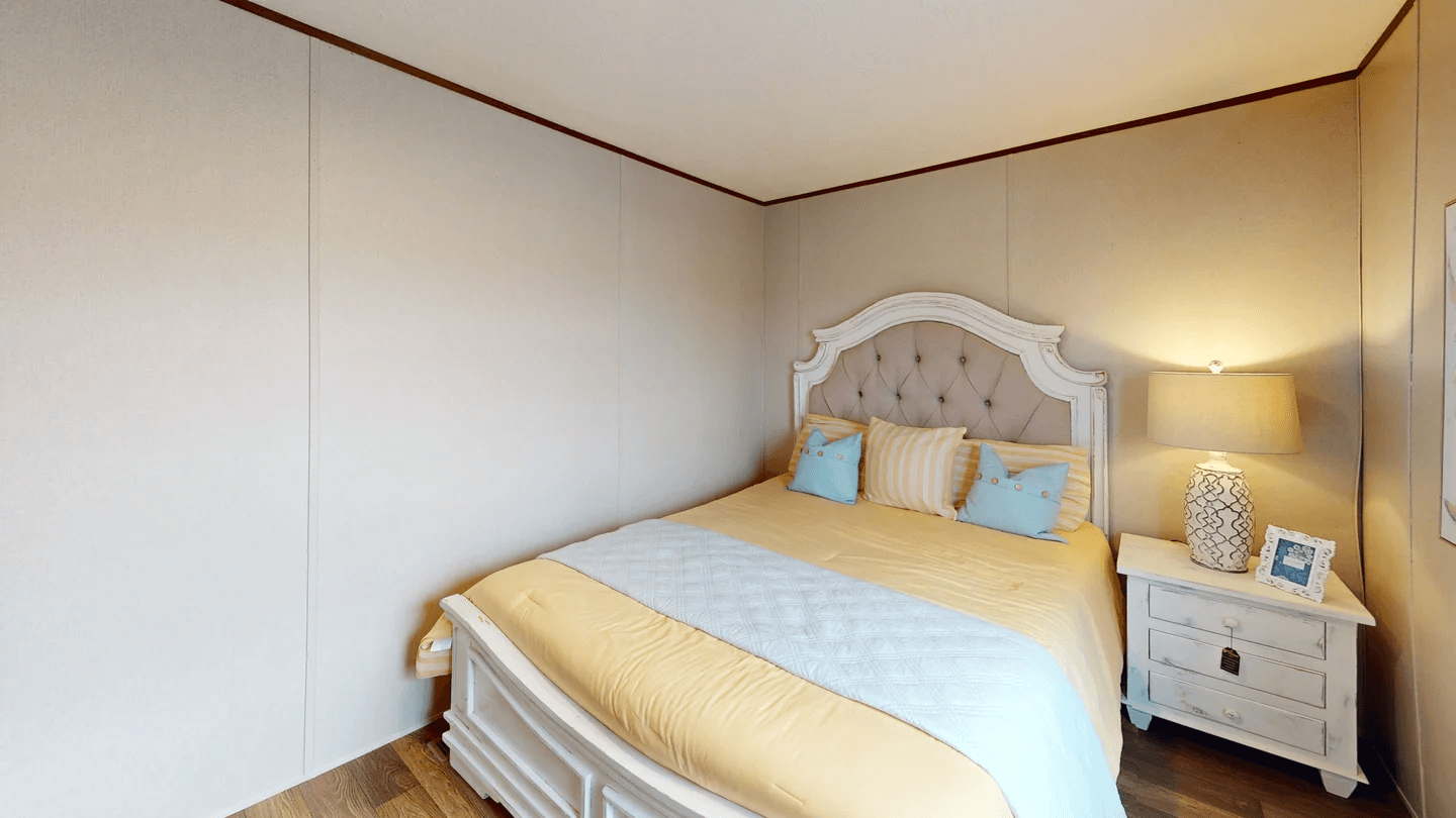 Tru birch bedroom home features