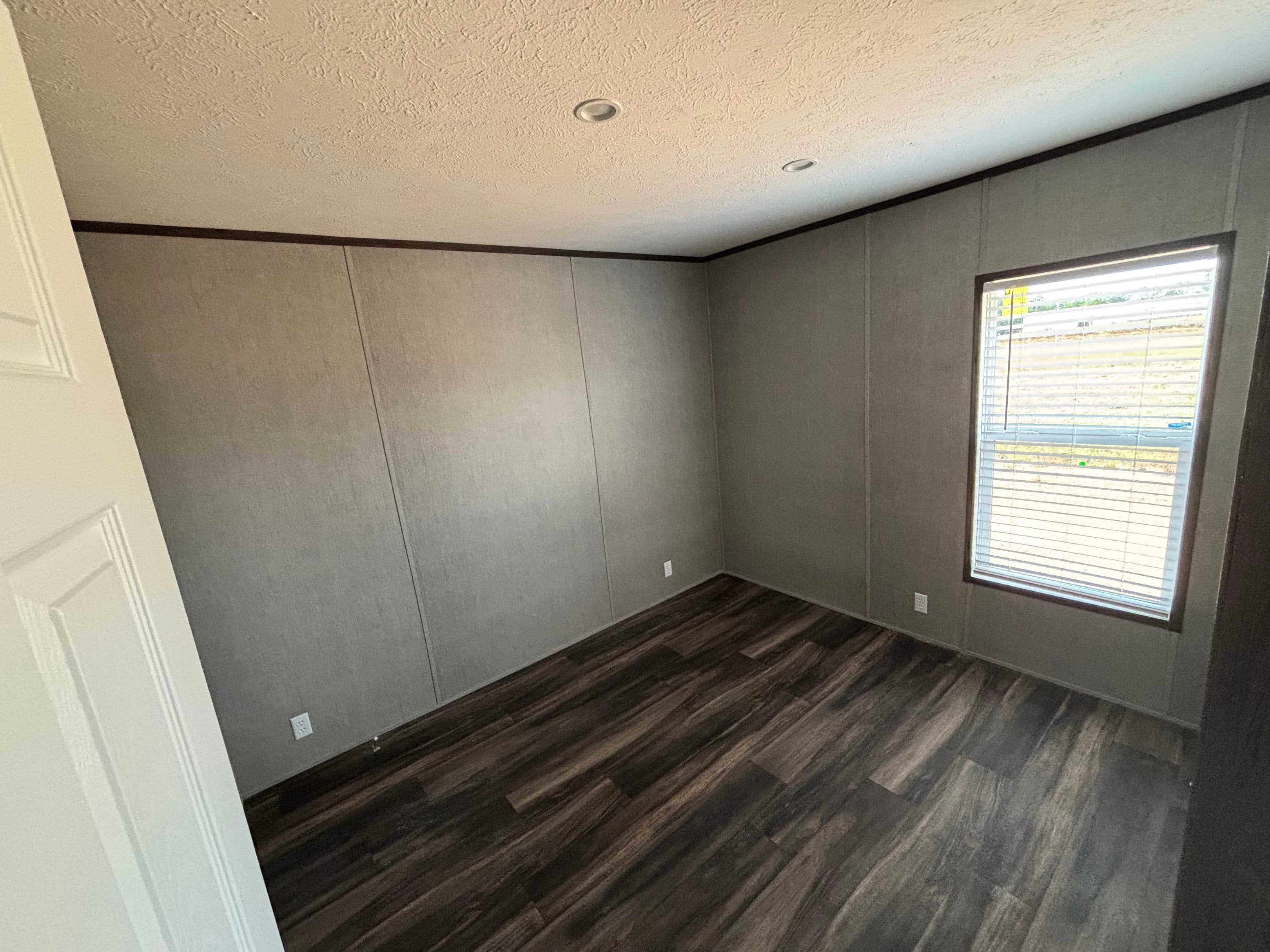 The seaside bedroom home features