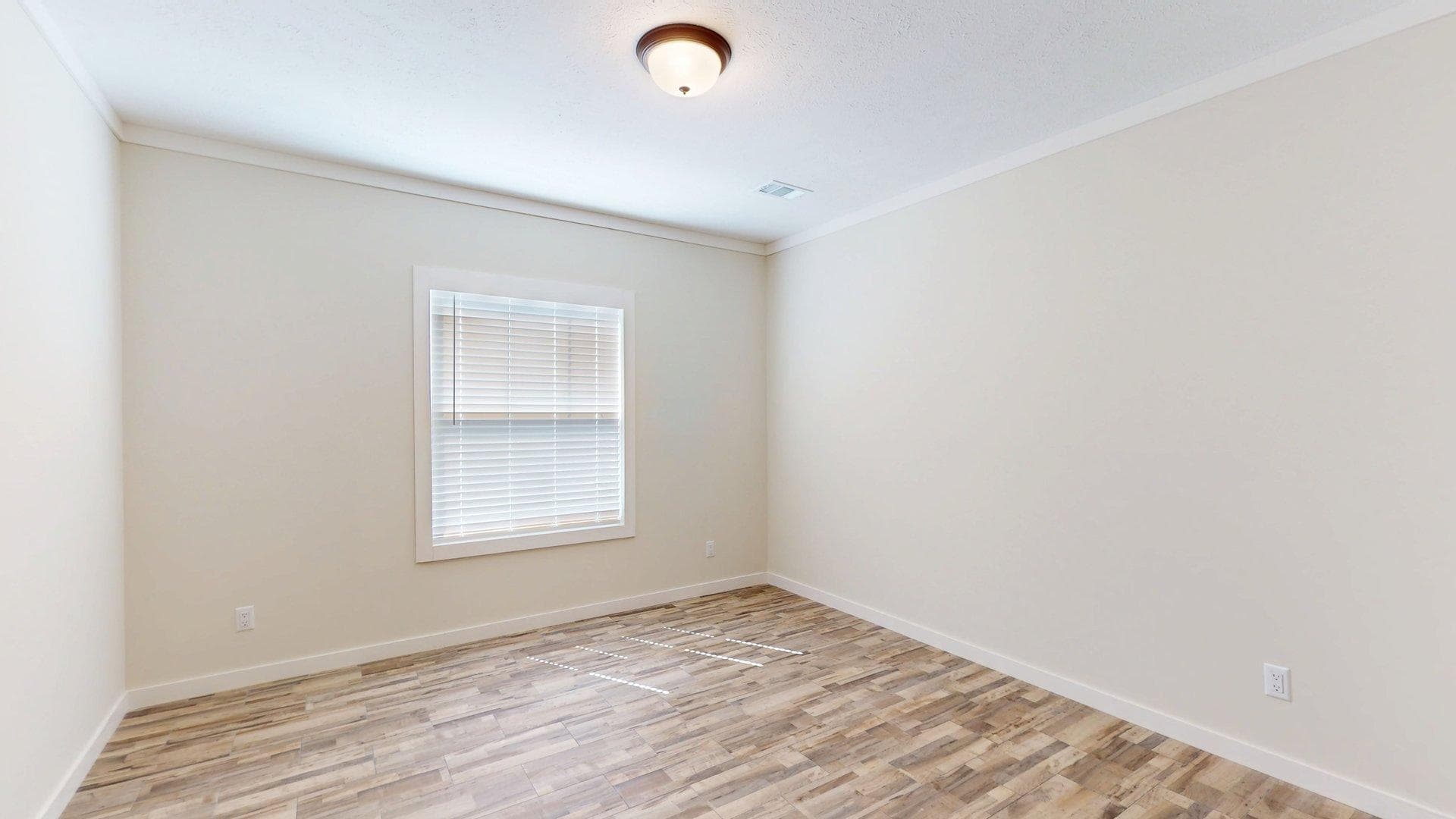 South fork (biloxi) bedroom home features