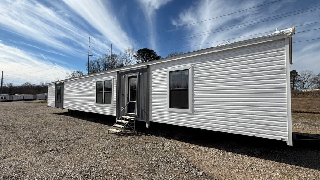 Annie exterior home features