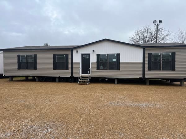 Shoal creek elevation and exterior home features