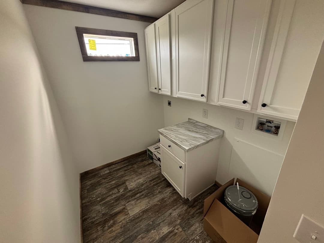 The bobby jo interior home features