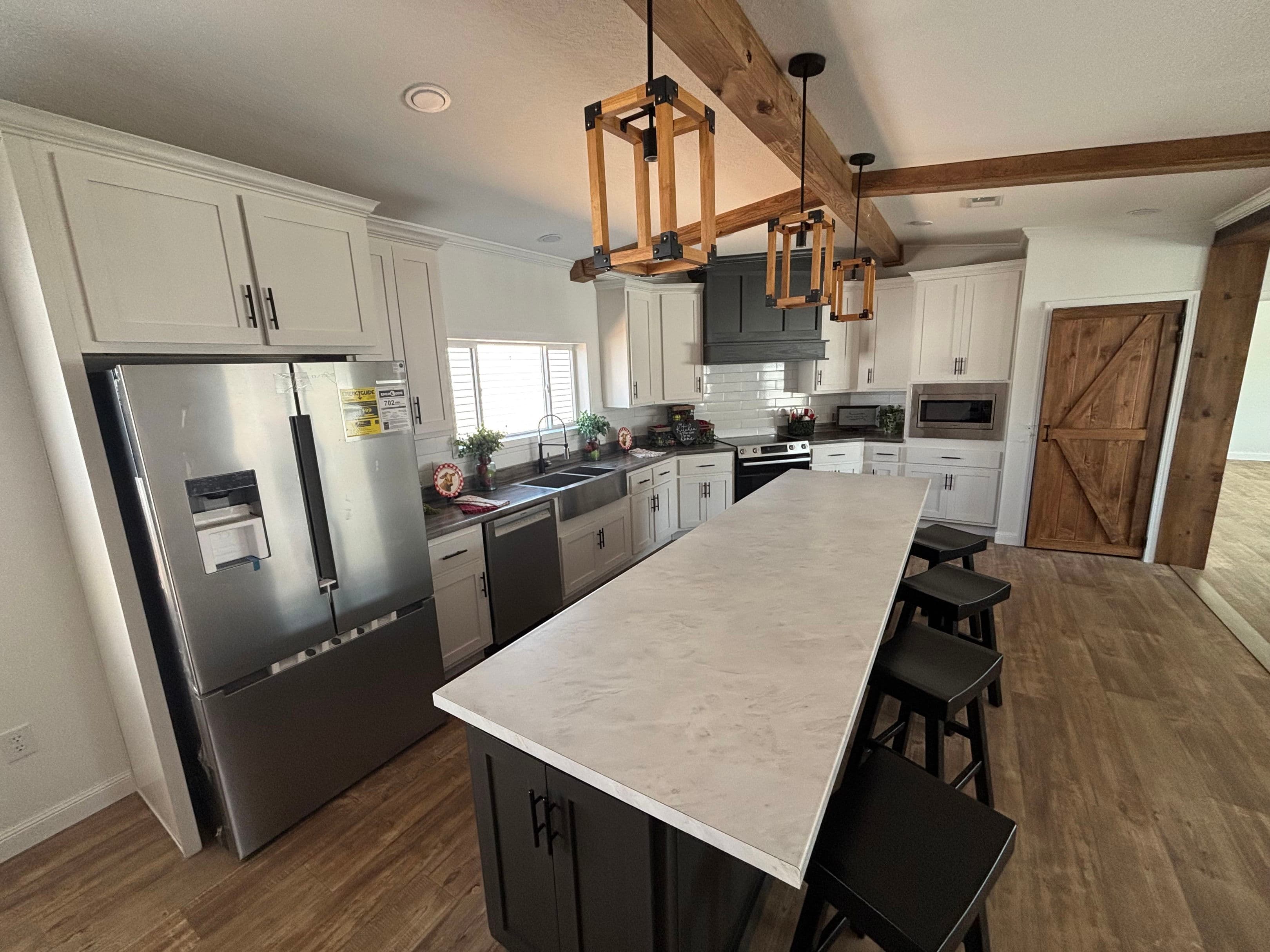 Sunshine 2010 kitchen home features