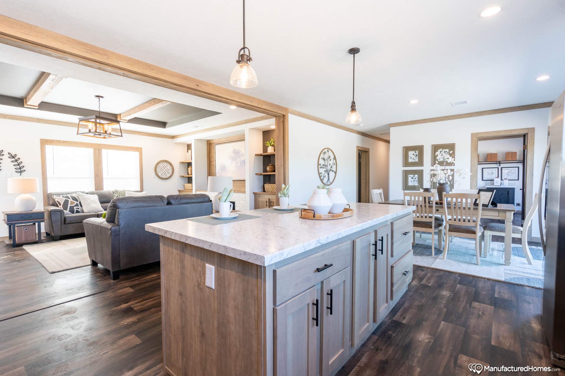 Delilah kitchen home features