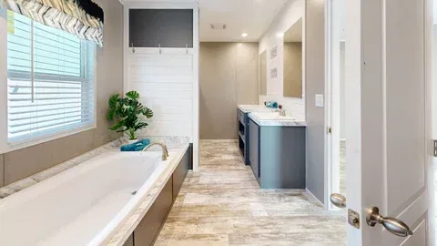 Major bathroom home features