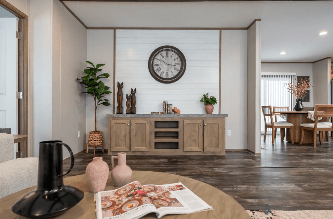 Bella vista interior home features