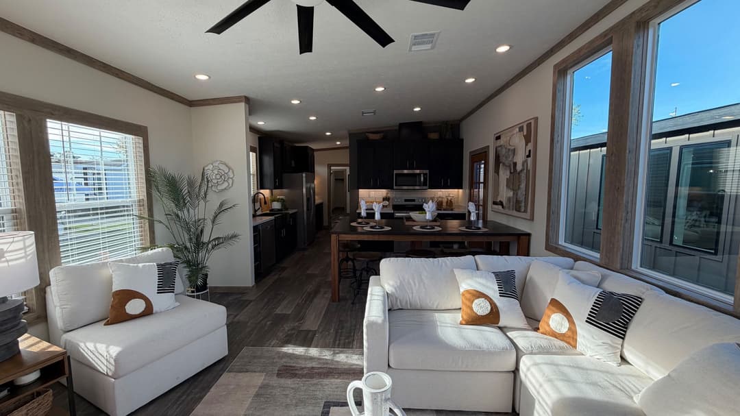 The keystone (biloxi) interior home features