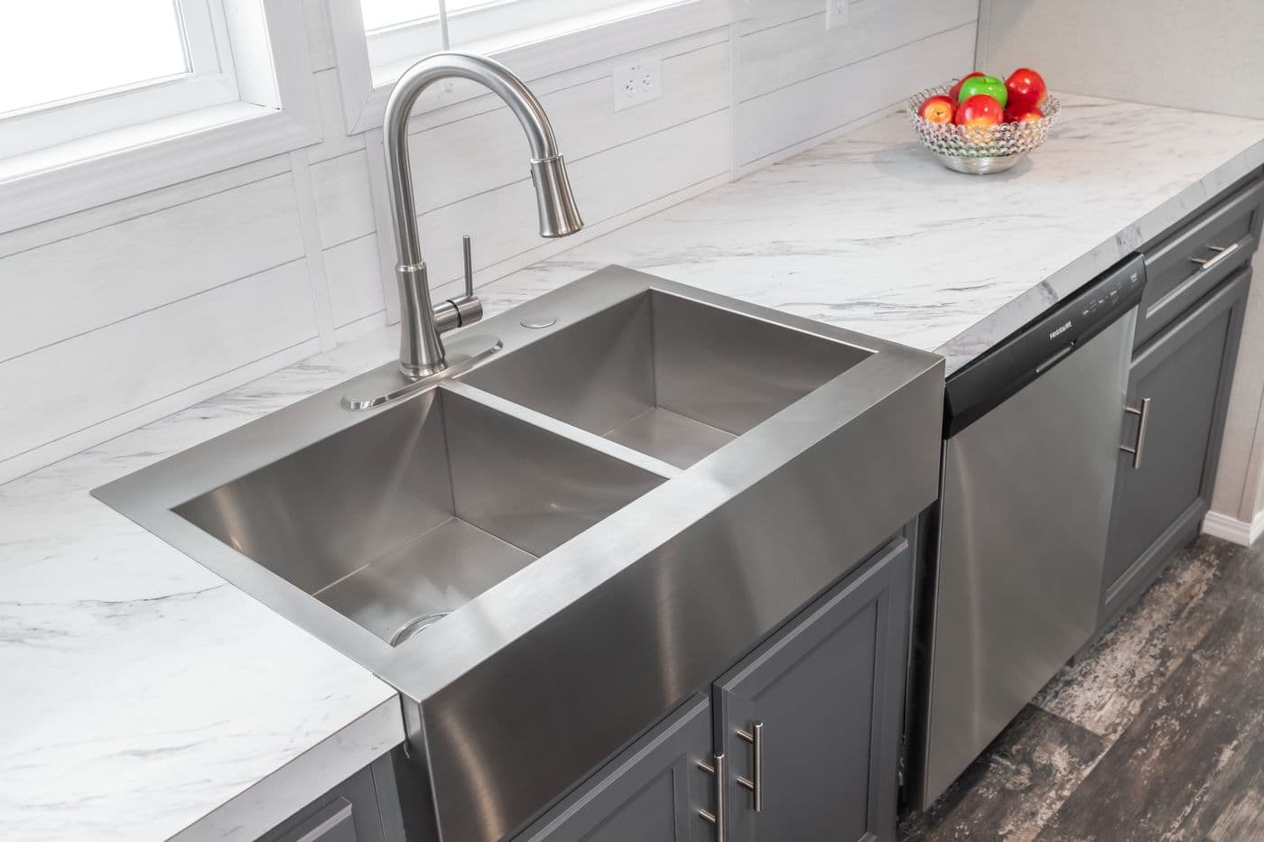 All american kitchen home features