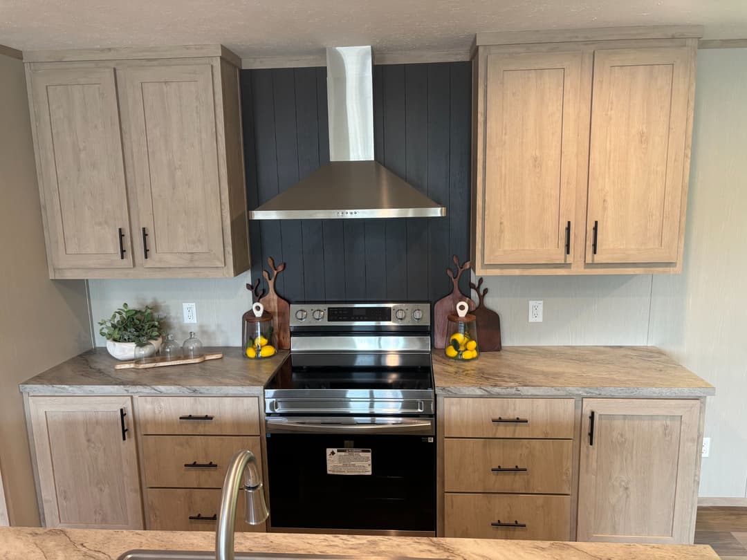 Crockett kitchen home features