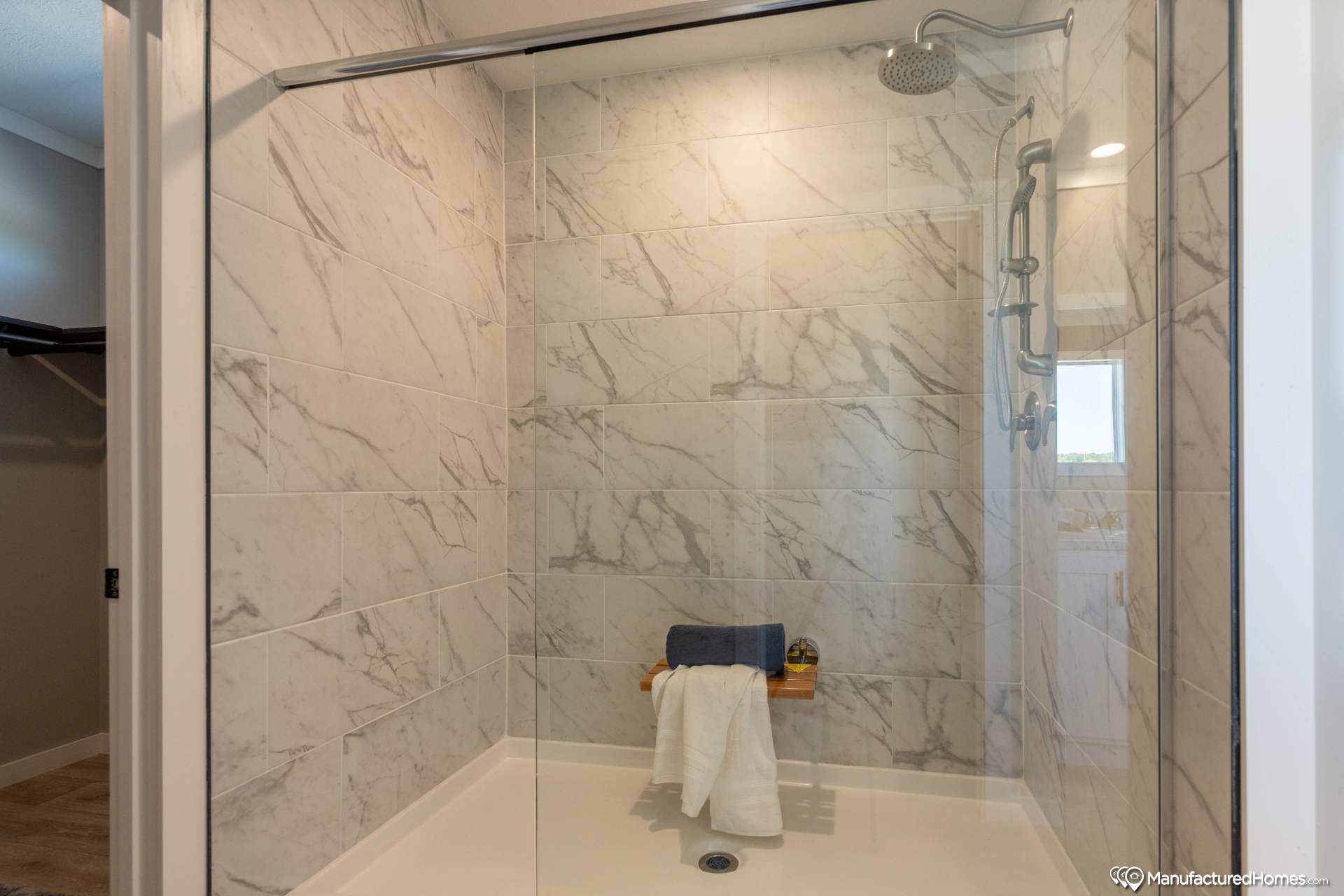 Shades creek bathroom home features