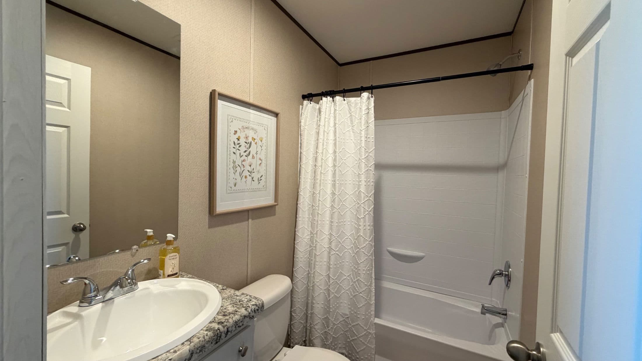 Tru buttercup (mini)   home features