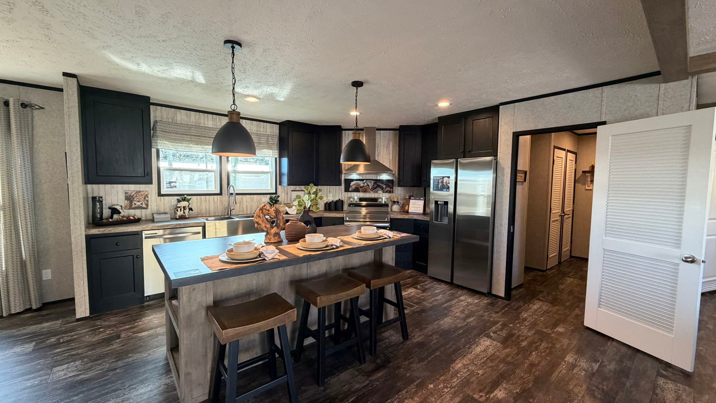 Tributary (biloxi) hero home features