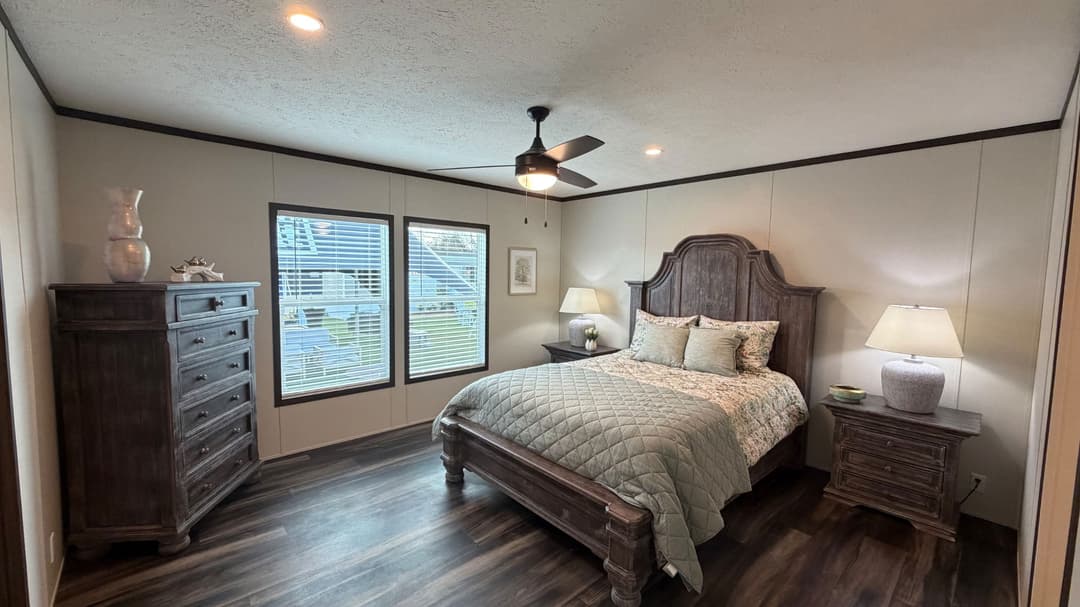 Ambition (biloxi) bedroom home features