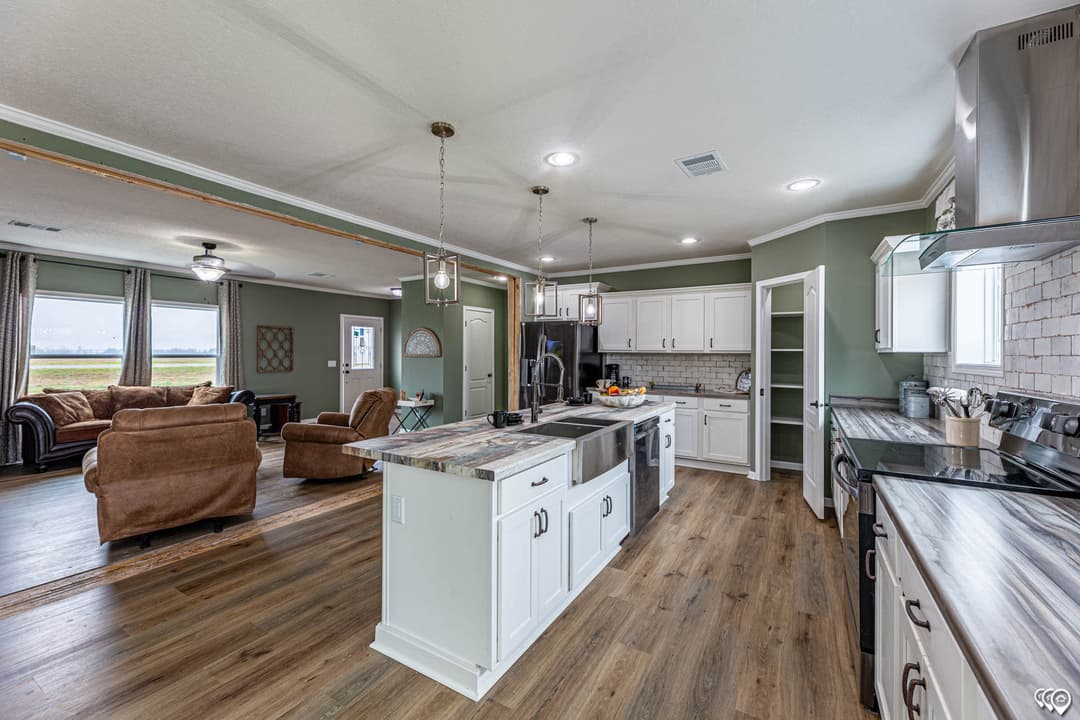 Acadia kitchen home features