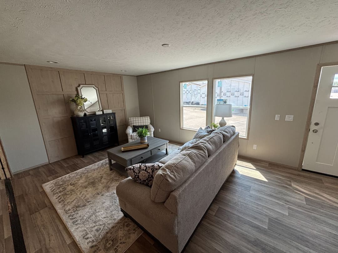 Crockett interior home features