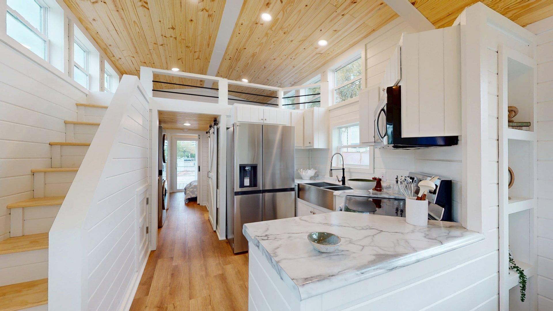 The blue wing (biloxi) interior home features