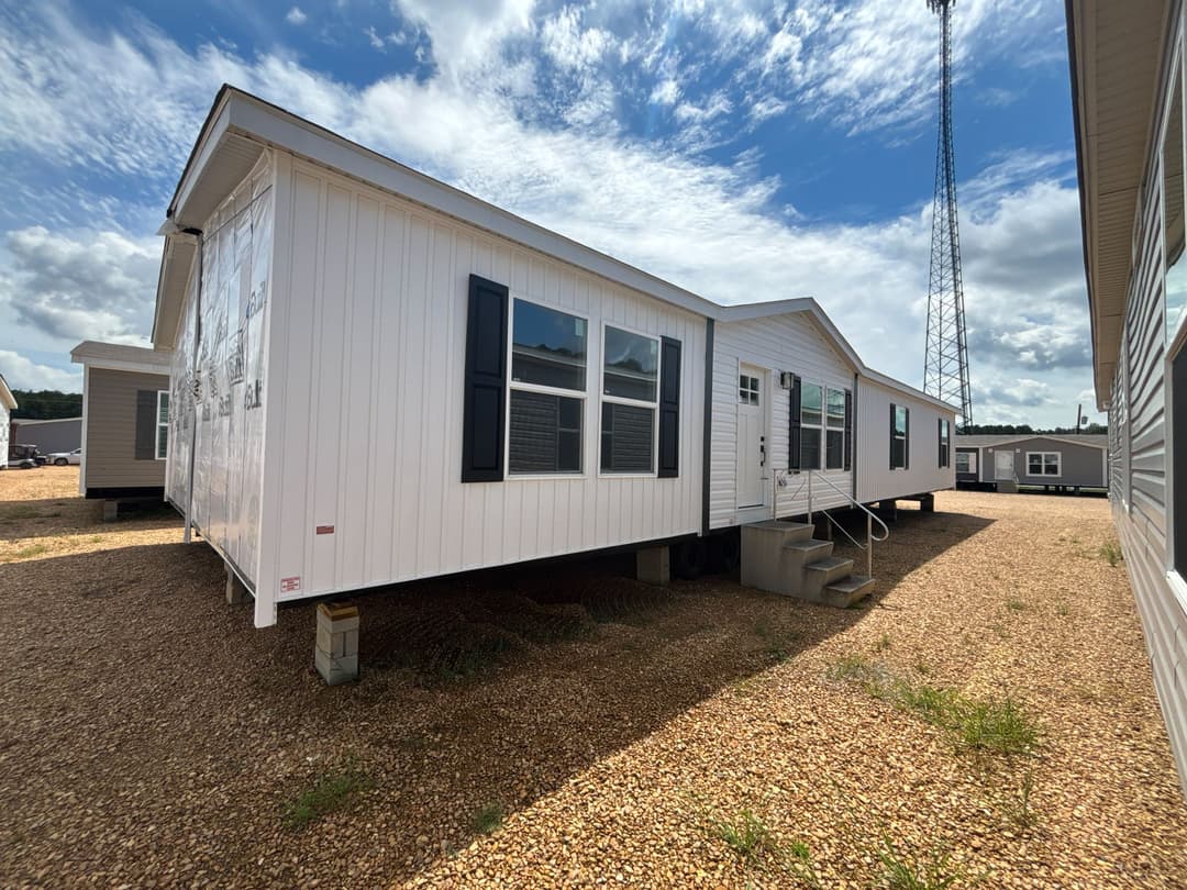 Crockett elevation and exterior home features