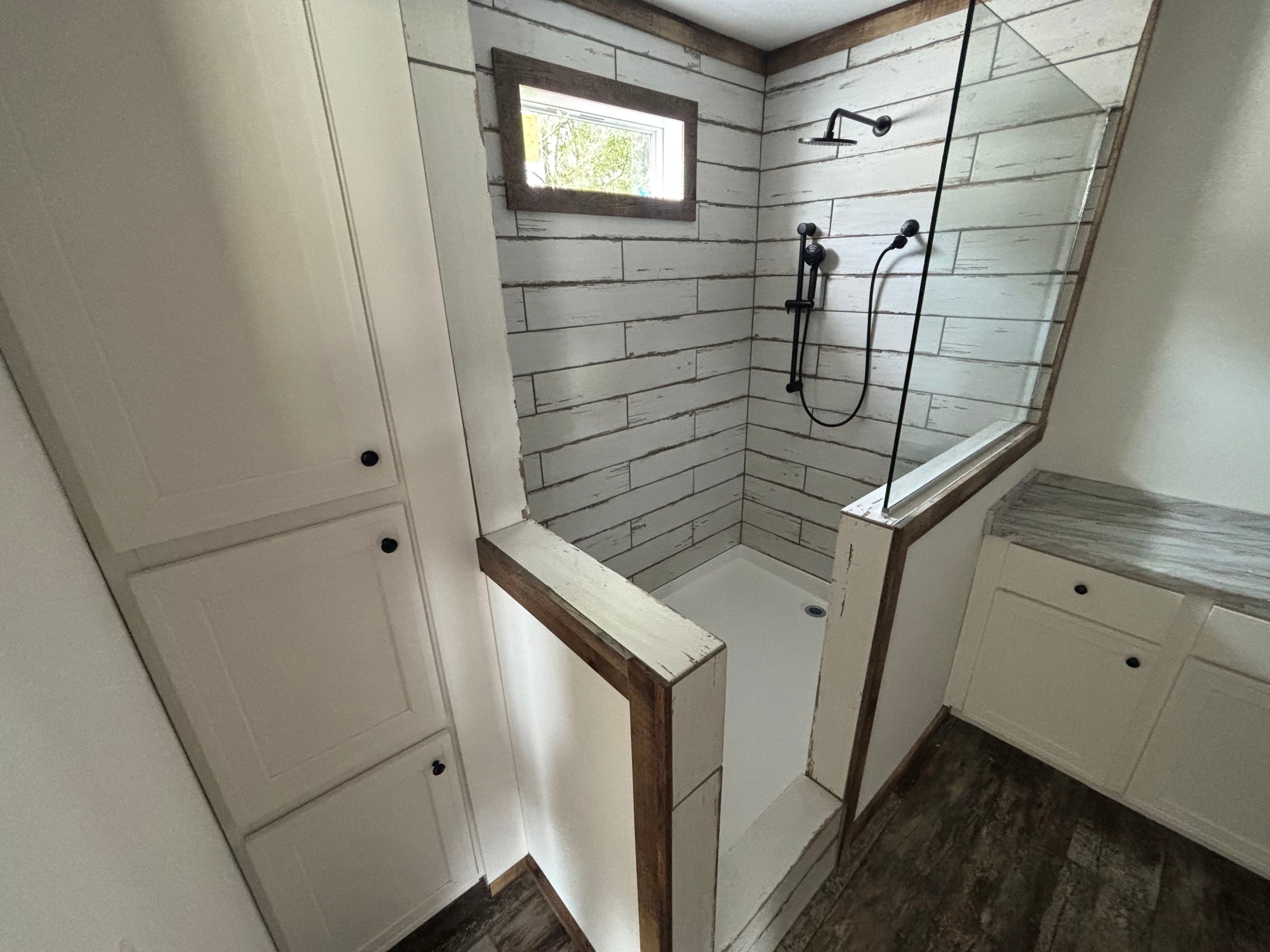 The bobby jo bathroom home features