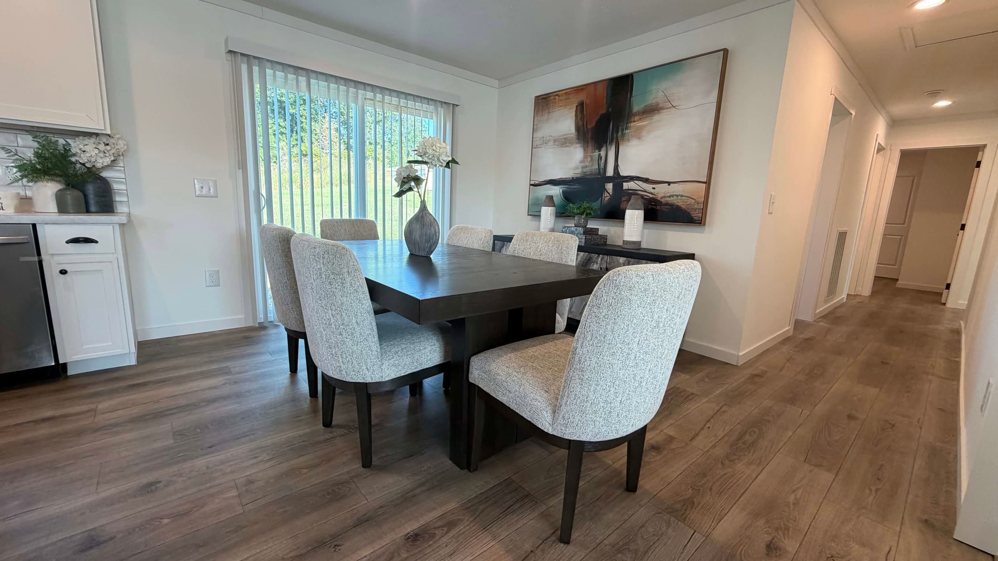 Everett interior home features