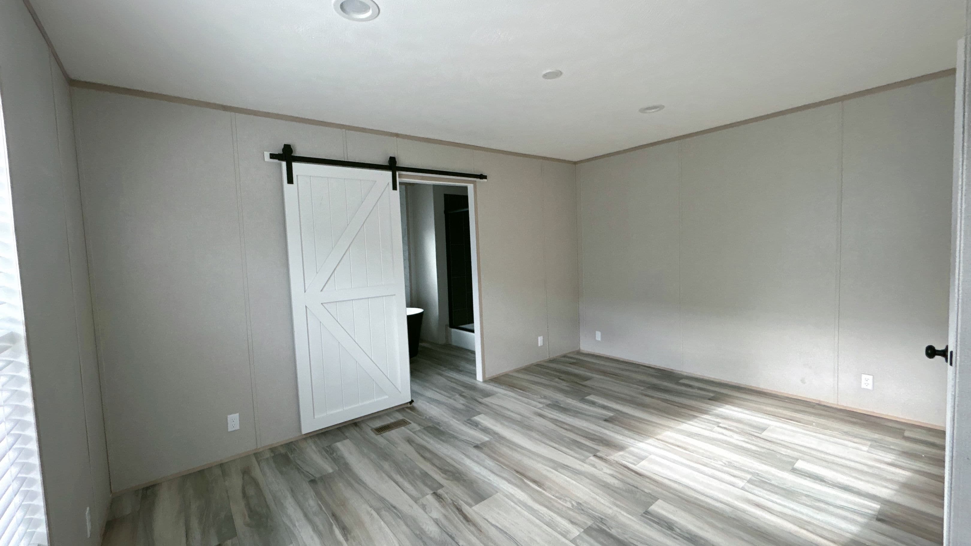 Jewel interior and bedroom home features