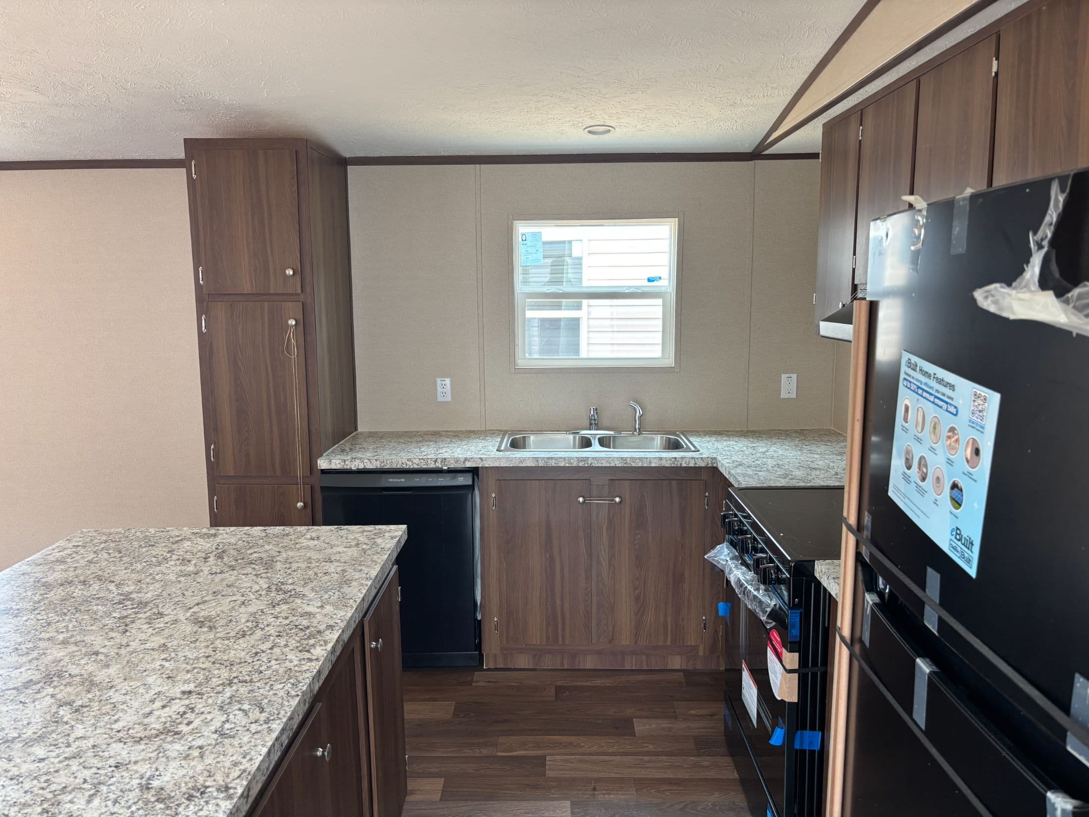 Sensation kitchen home features