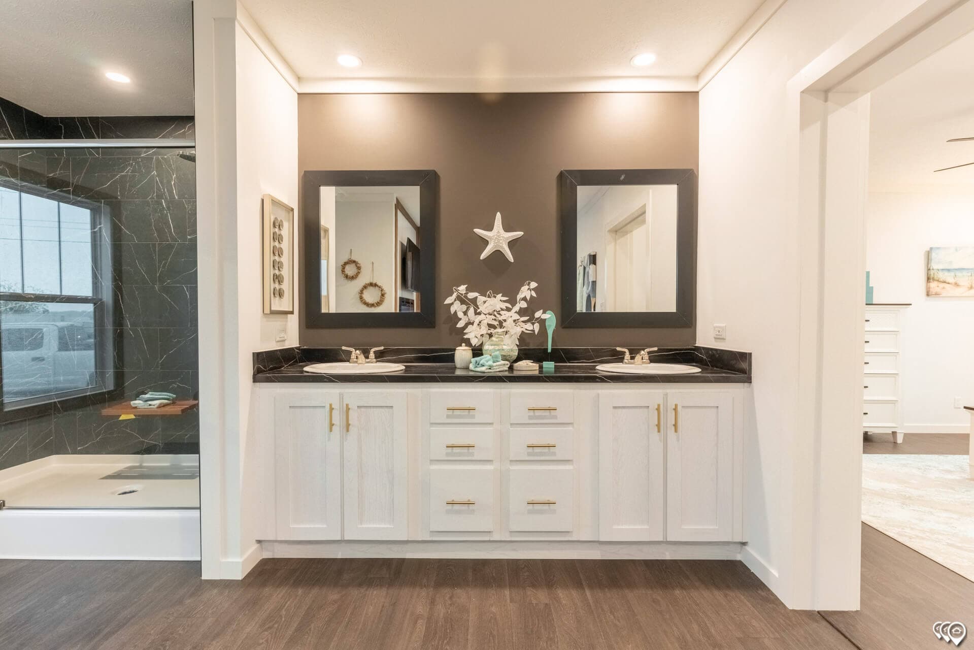Twin creek bathroom home features