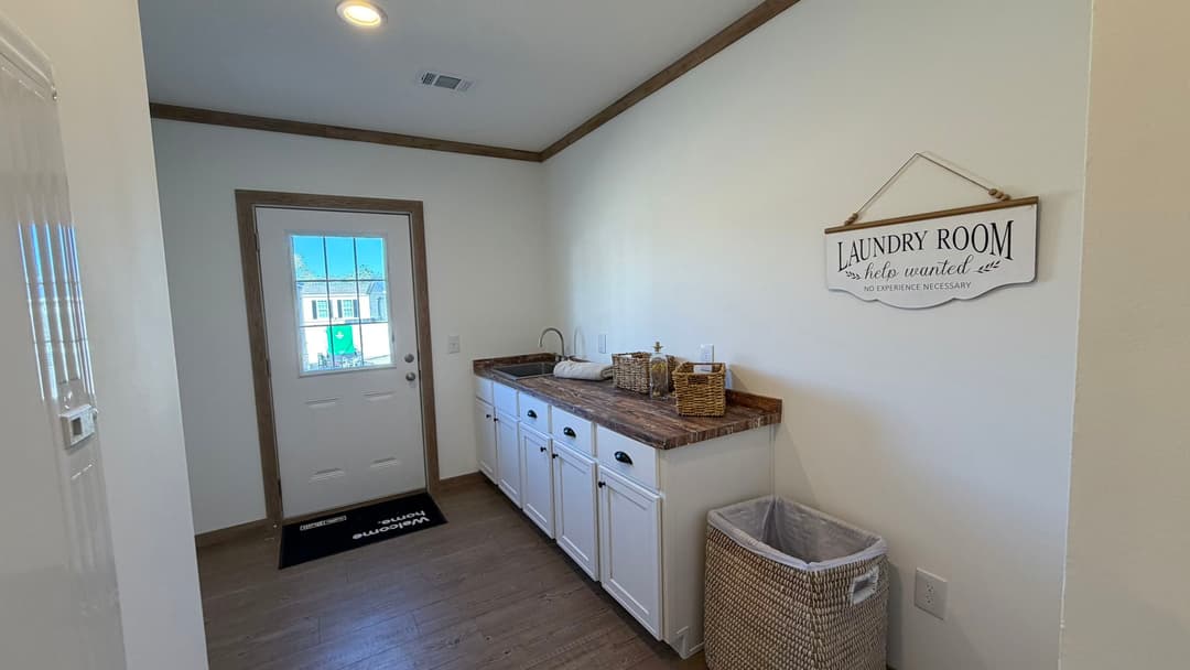 The reed (biloxi) interior home features