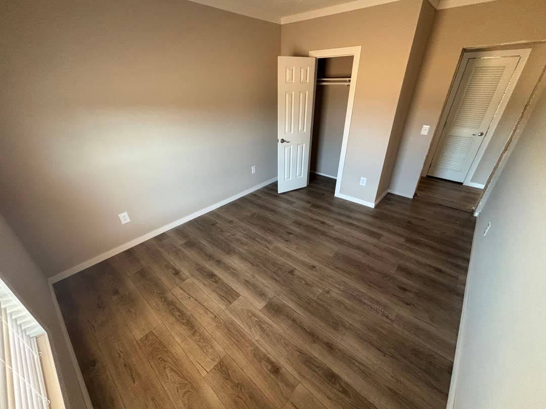 The jefferson bedroom home features