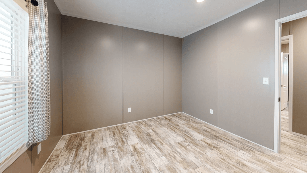 Cascade bedroom home features