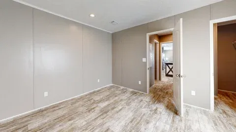 Major bedroom home features