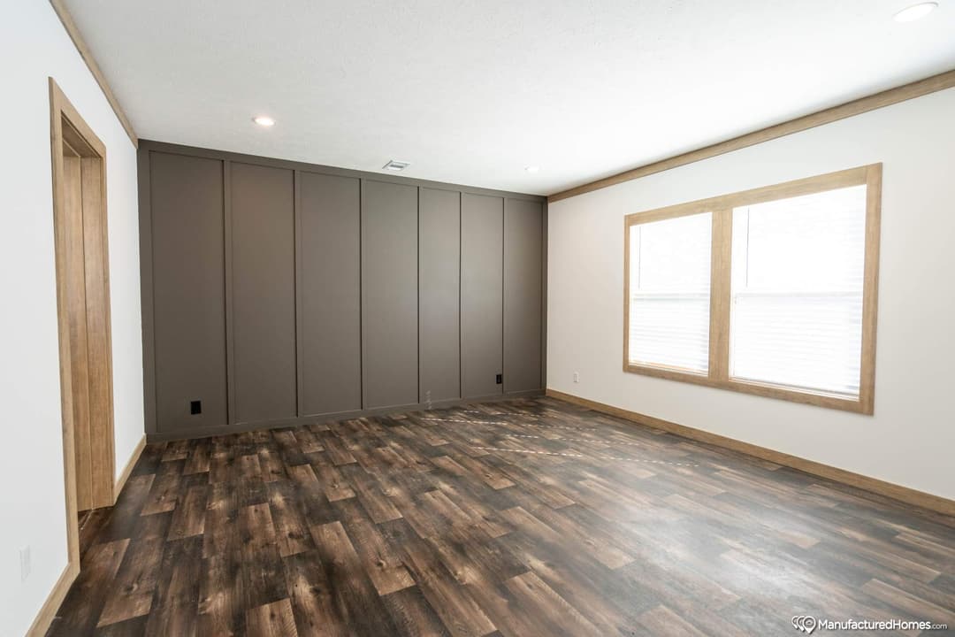 Delilah bedroom home features