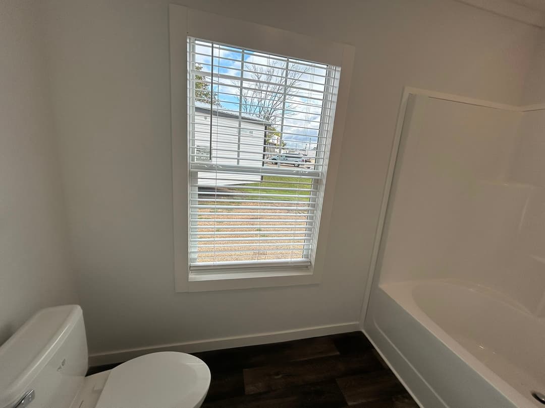 Twin creek bathroom home features